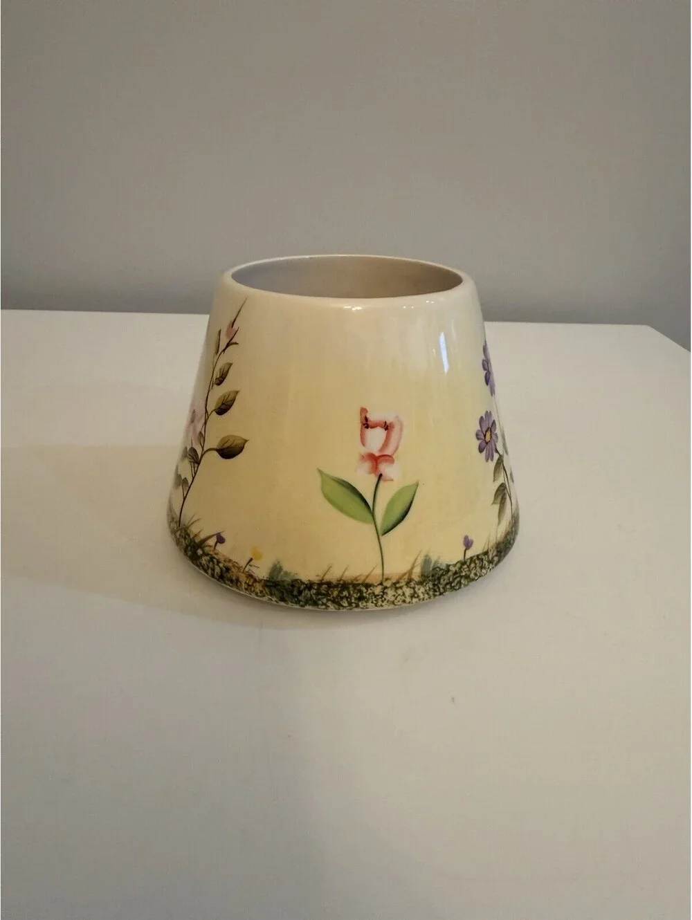 VTG Home Interiors lamp Shade Jar Candle Topper w/Floral & Butterfly Ceramic EUC